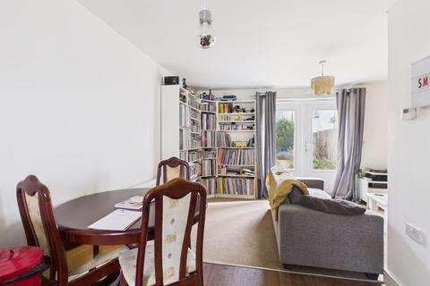 3 bedroom house for sale, Dolcoath Avenue, Camborne, Well presented terraced house