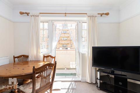 2 bedroom flat for sale, Sea Road, Bournemouth, BH5 1