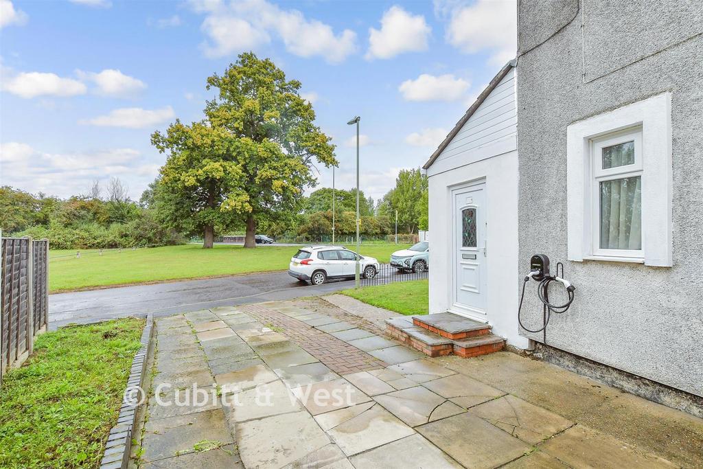 Driveway/Parking