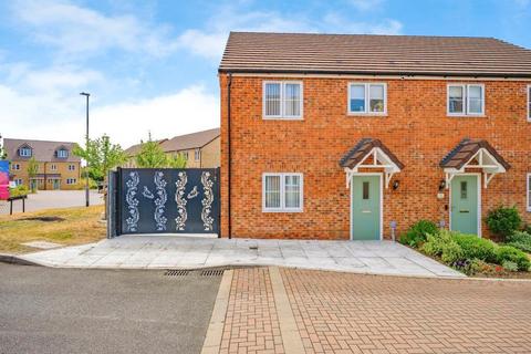 3 bedroom semi-detached house for sale, Tusroke Road, Limbury Mead, Luton, Bedfordshire, LU3 2FD