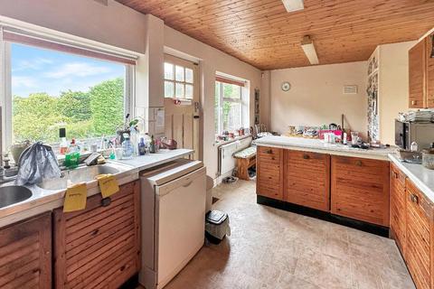 5 bedroom semi-detached house for sale, Norfolk Avenue, Sanderstead, South Croydon, Surrey, CR2 8BS