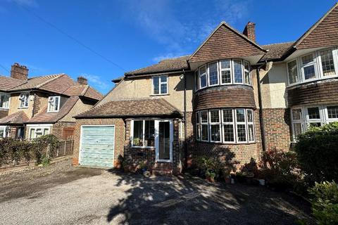 Norfolk Avenue, Sanderstead, Surrey, CR2 8BS