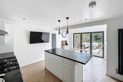 9 Beech Drive, Kenilworth, CV8 2JQ