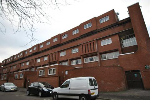 undefined, Braid Square, St Georges Cross, GLASGOW, G4
