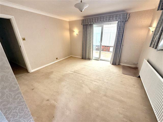 Bed 2 / Dining Room