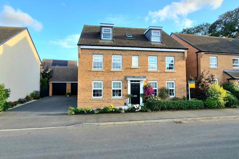 5 bedroom detached house for sale, Line Way, Earls Barton, Northamptonshire NN6
