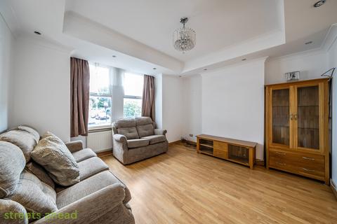 4 bedroom end of terrace house for sale, Coniston Road, Croydon, Surrey, CR0