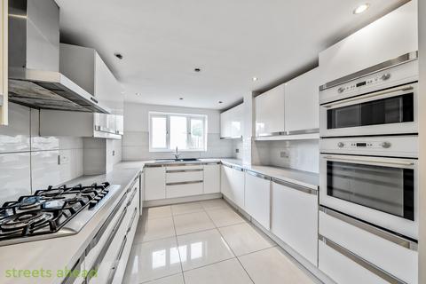 4 bedroom end of terrace house for sale, Coniston Road, Croydon, Surrey, CR0