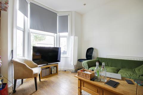 26 Nutfield Road, London, E15 2DG