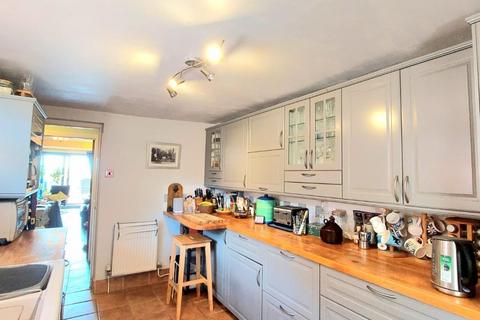 3 bedroom townhouse for sale, Sunnyside, Earls Barton, Northamptonshire NN6