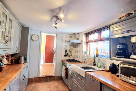 3 bedroom townhouse for sale, Sunnyside, Earls Barton, Northamptonshire NN6