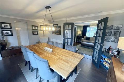 4 bedroom semi-detached house for sale, Cradley Drive, Aston, Sheffield, Rotherham, S26 2FF