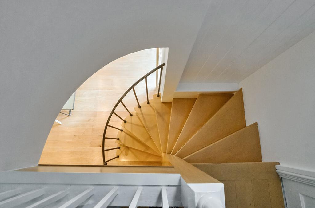Curved Staircase