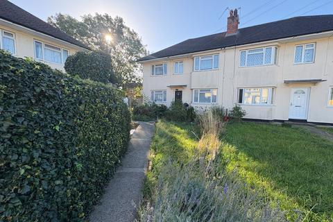 2 bedroom maisonette for sale, Rostrevor Gardens, Southall
