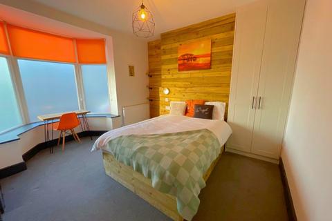 undefined, Room 1