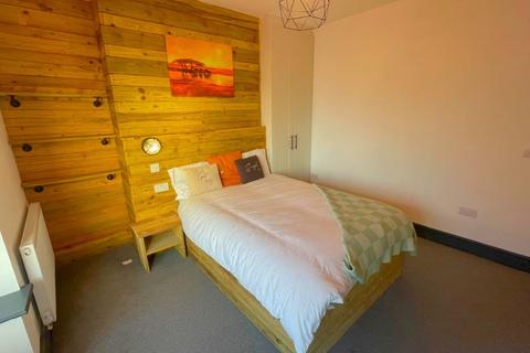 undefined, Room 1