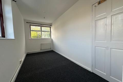 2 bedroom flat to rent, Manor Park E12