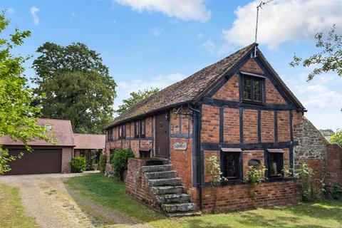 undefined, Hop Pickers, Priors Court, Aylton, Ledbury, Herefordshire, HR8 2QE