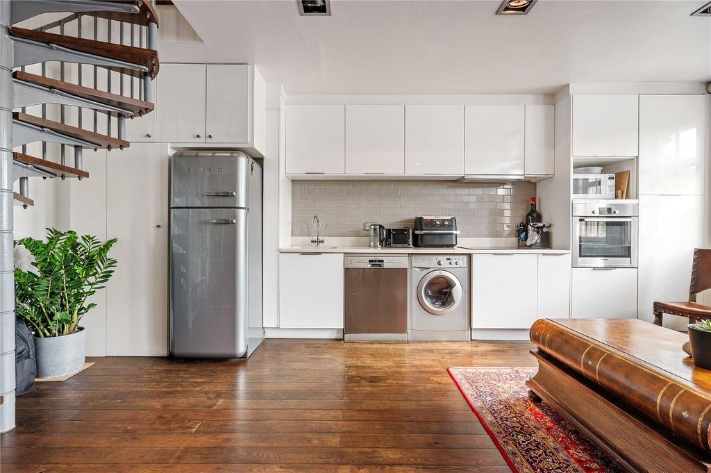 Reception/Kitchen