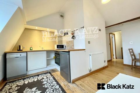 1 bedroom apartment to rent, SE17