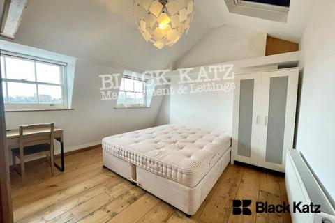 1 bedroom apartment to rent, SE17