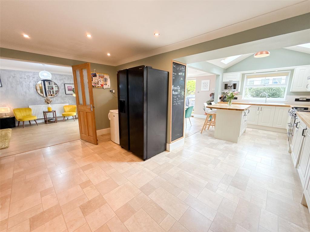 Breakasting Kitchen