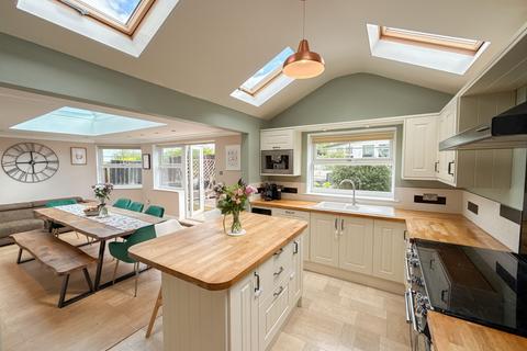 4 bedroom semi-detached house for sale, Beamish Hills, Beamish, DH9