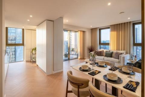 3 bedroom flat for sale, One Thames Quay, 222 Marsh Wall, London, E14