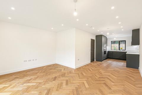 3 bedroom detached house for sale, Grand Drive, London, SW20
