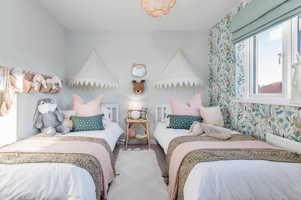 Bedroom 4 has space for 2 single beds or a...
