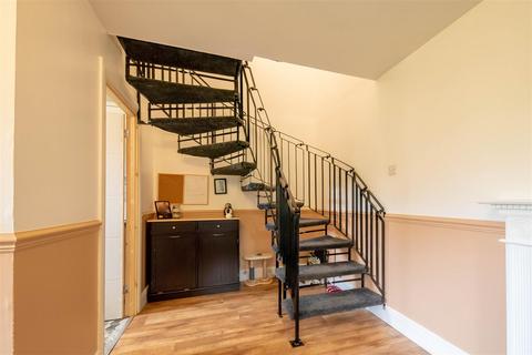 15 Bracken Bank, Lychpit, Basingstoke, RG24 8TQ