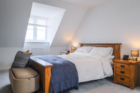 20 Adams Lane, Brockworth, Gloucester, GL3 4HZ