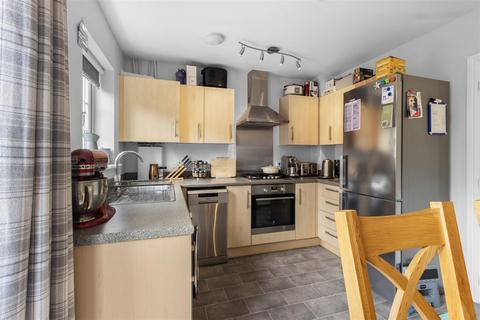 2 Akehurst Close, Hellingly, Hailsham, BN27 4DB