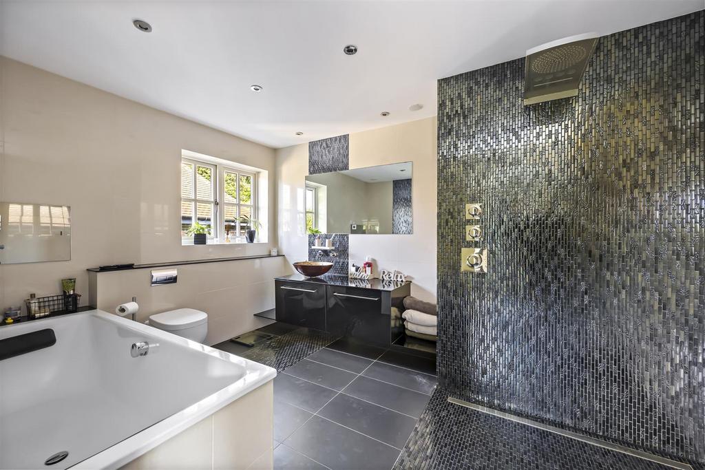 First Avenue 81 R Luff-009.JPG