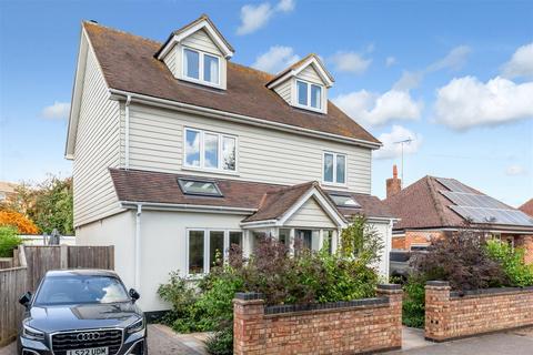 4 bedroom detached house for sale, Stevenage Road, Walkern, Stevenage