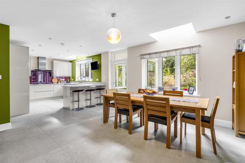 4 bedroom detached house for sale, Stevenage Road, Walkern, Stevenage
