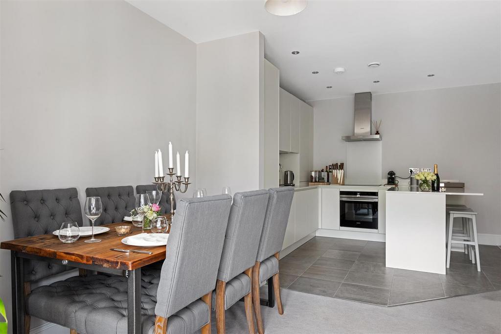 Kitchen / dining area