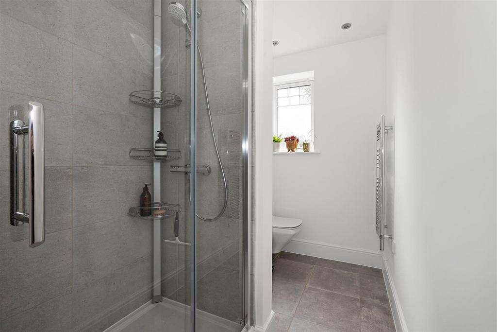 Ensuite shower room