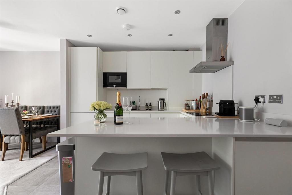 Kitchen / dining area