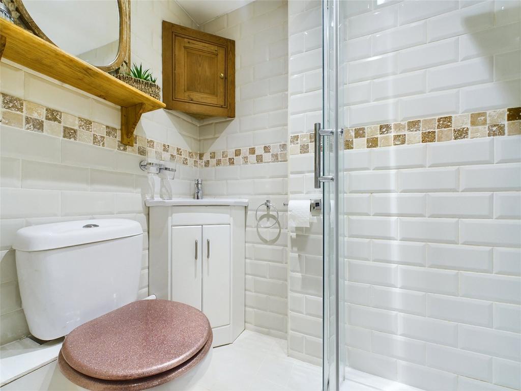 Groundfloor Bathroom
