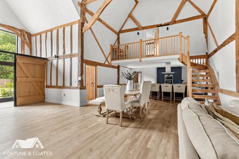 3 bedroom semi-detached house for sale, Burton End, Stansted