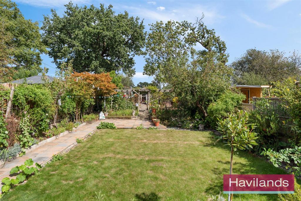 Lowther Drive EN2-19.jpg