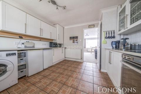 17 Masons Drive, Necton, Swaffham, PE37 8EE