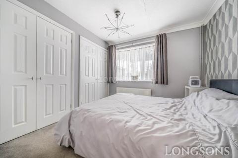17 Masons Drive, Necton, Swaffham, PE37 8EE