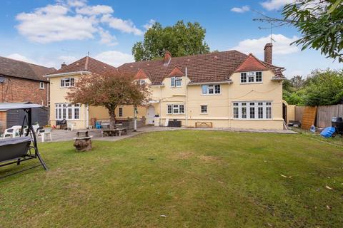 undefined, Braywick Road, Maidenhead SL6