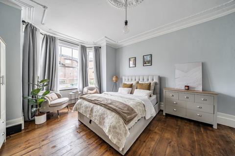 2 bedroom maisonette for sale, Shooters Hill Road, Blackheath, London, SE3