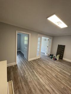 undefined, Hounslow, Greater London TW3