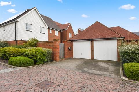 5 bedroom detached house for sale, Clarence Way, Kings Hill, ME10 4QT