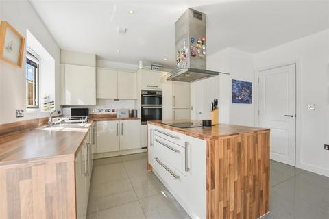 5 bedroom detached house for sale, Clarence Way, Kings Hill, ME10 4QT