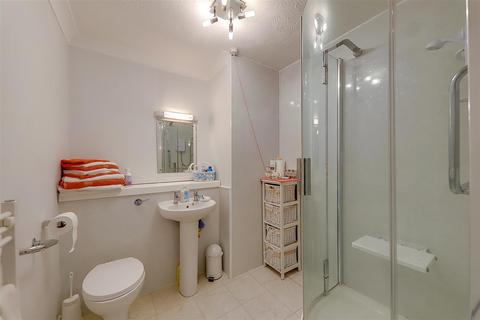 1 bedroom retirement property for sale, Western Place, Worthing BN11